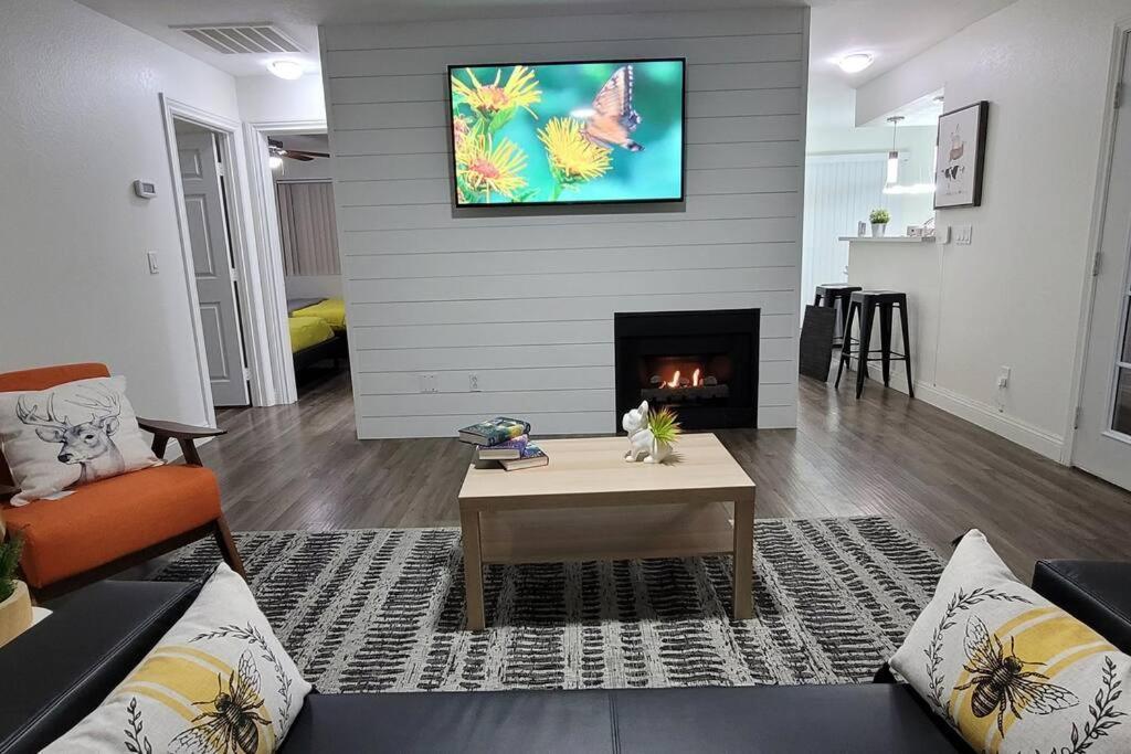 L - Fully Remodeled And Professionally Decorated Λας Βέγκας Εξωτερικό φωτογραφία